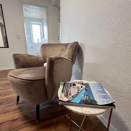 Schoenes In Gepflegter - 1 *